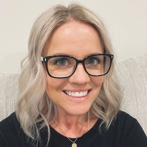 Meet your Posher, Danita